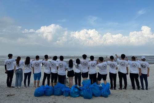 Morib-Beach-Cleaning-2