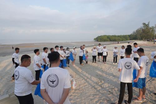 Morib-Beach-Cleaning-4